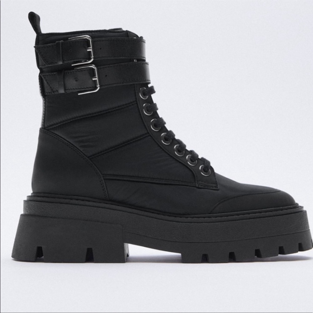 Zara black thick sole lace ups , quilted , doble buckled ,combat boots - Picture 2 of 12